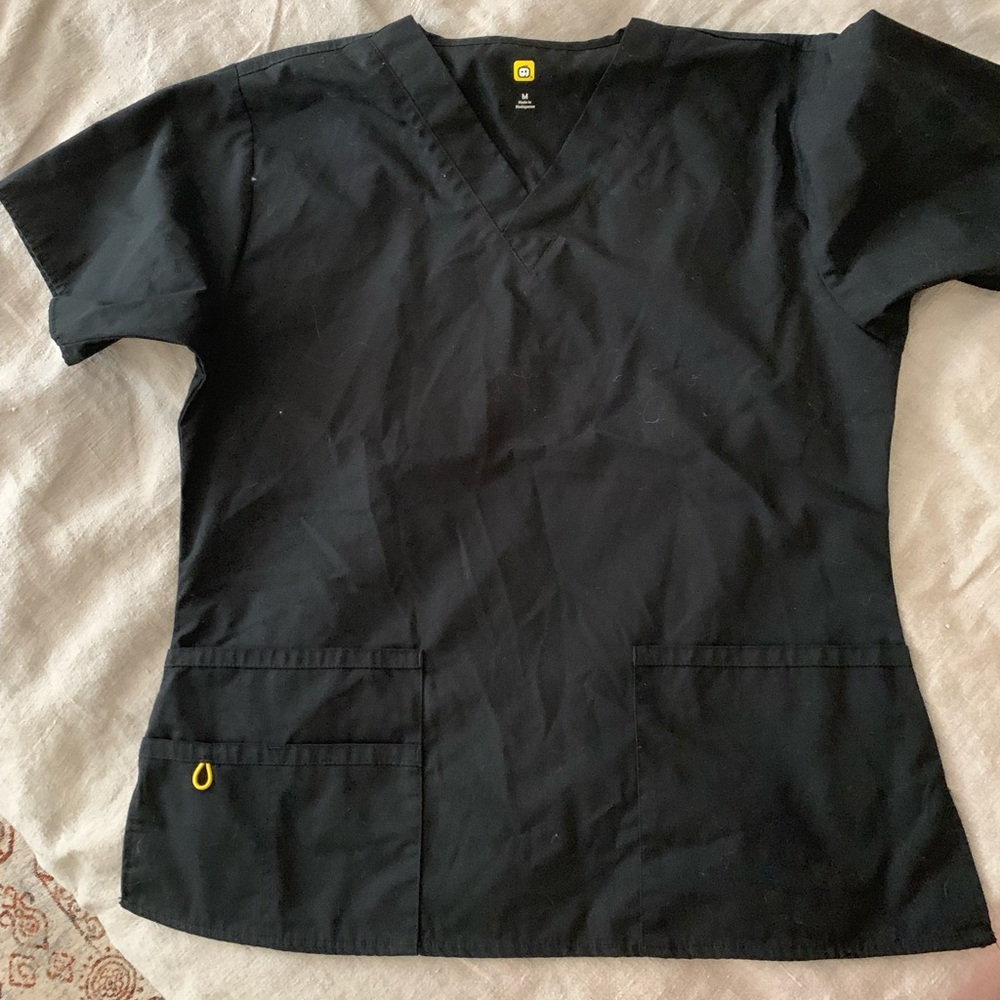 Scrub top